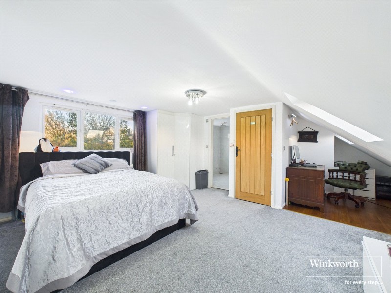 The Greenway, London, NW9