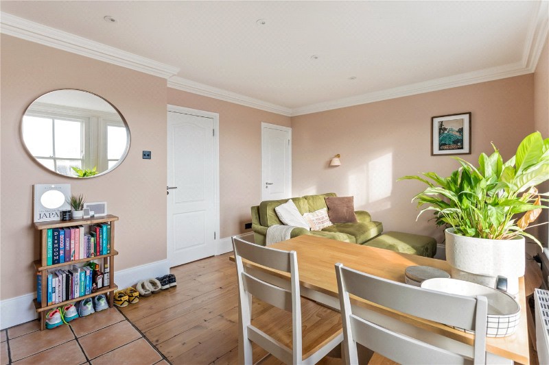 Gillespie Road, London, N5