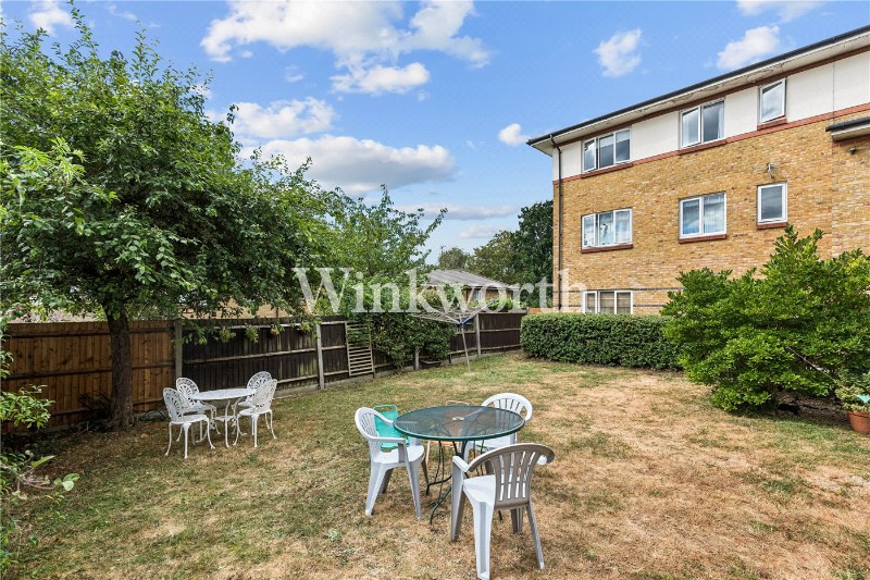 Myddleton Avenue, London, N4