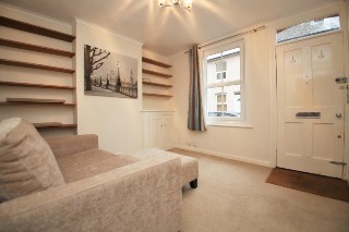 Queens Cottages, Reading, Berkshire, RG1