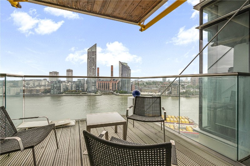 Battersea Church Road, London, SW11