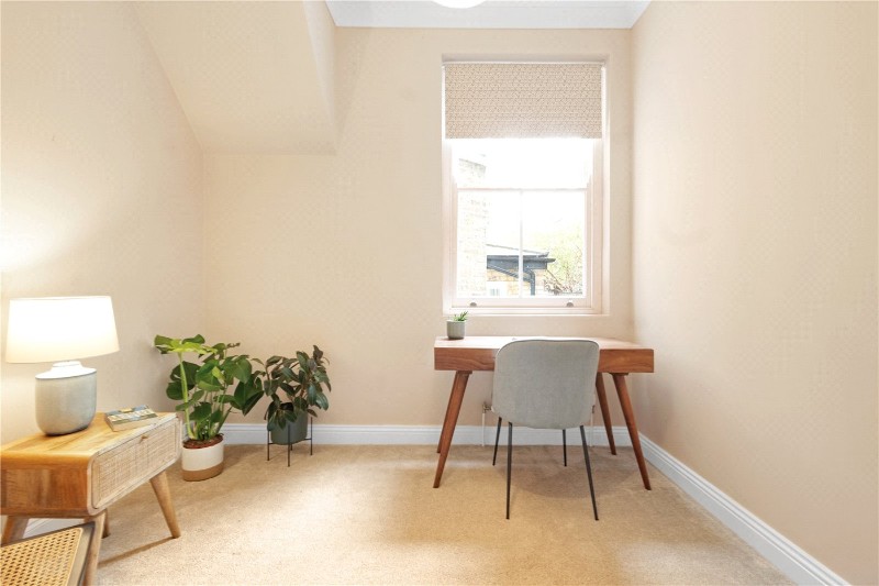 Oakhurst Grove, East Dulwich, London, SE22