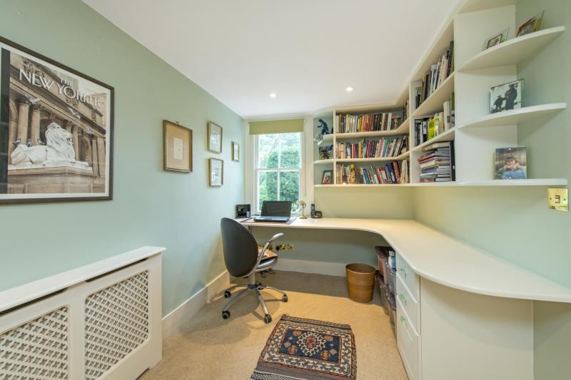Fitzgerald Avenue, London, SW14