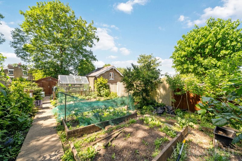 Erlanger Road, London, SE14