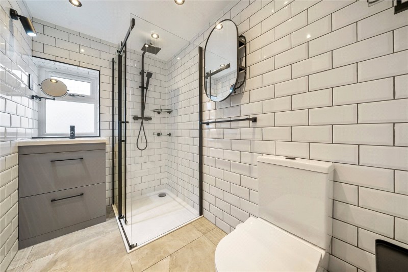 Blackshaw Road, London, SW17