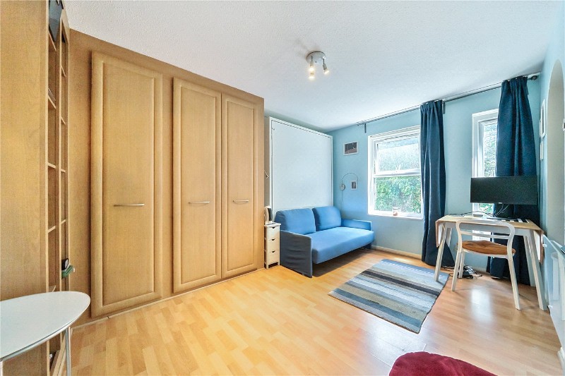 Coopers Close, London, E1
