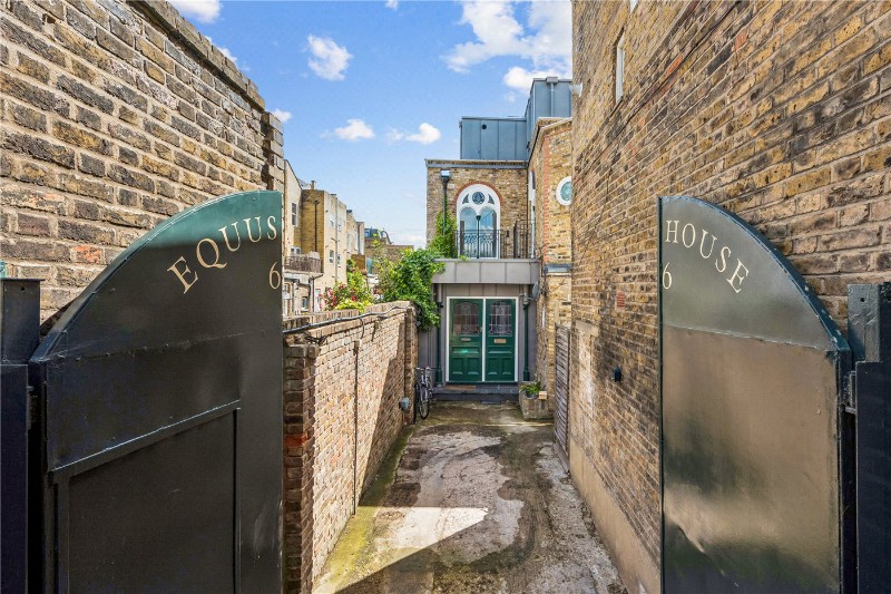 Barbauld Road, London, N16