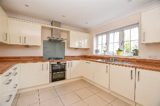 Reeves Way, Wokingham, Berkshire, RG41