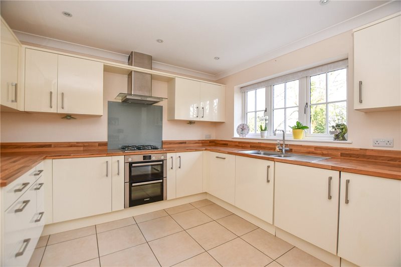 Reeves Way, Wokingham, Berkshire, RG41