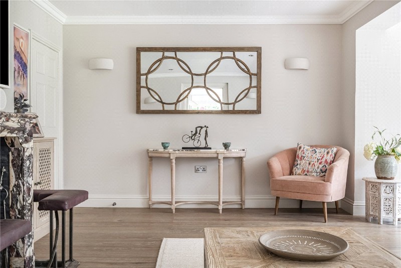 Searle Road, Farnham, Surrey, GU9