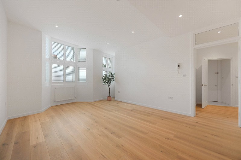 Jeddo Road, London, W12