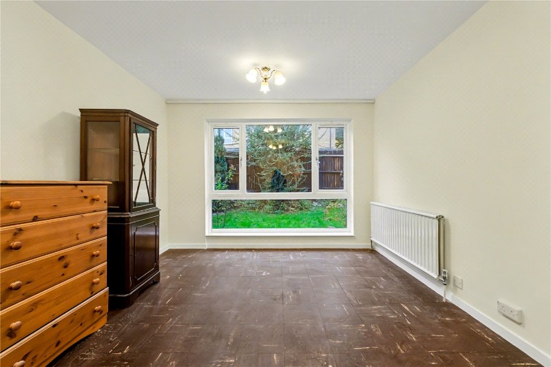 Aldeburgh Close, London, E5