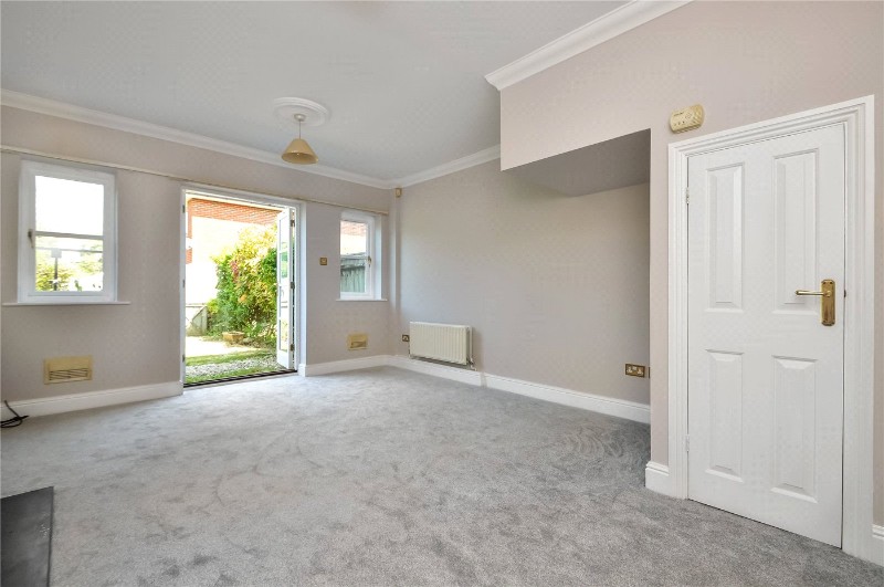Cornes Close, Winchester, SO22