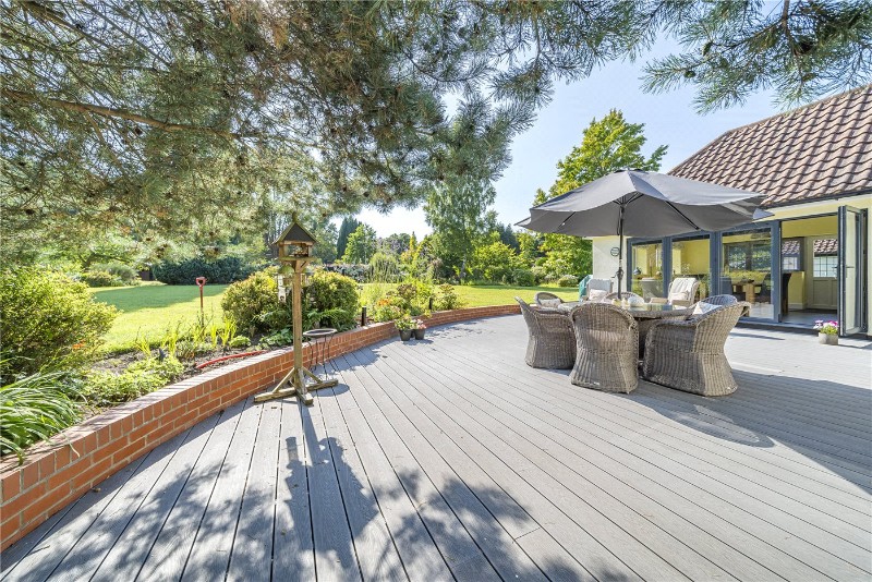 Hale House Lane, Churt, Farnham, Surrey, GU10