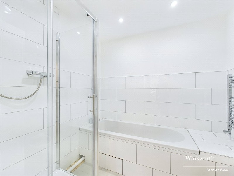 New Mill Road, Finchampstead, Wokingham, Berkshire, RG40