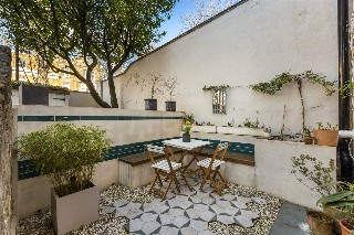 Larkhall Rise, London, SW4