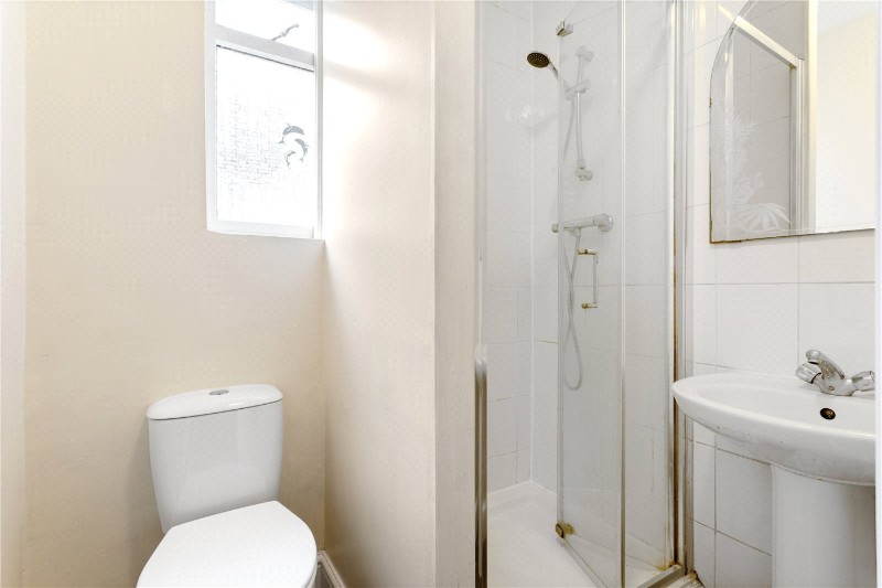 Pitcairn Road, London, CR4