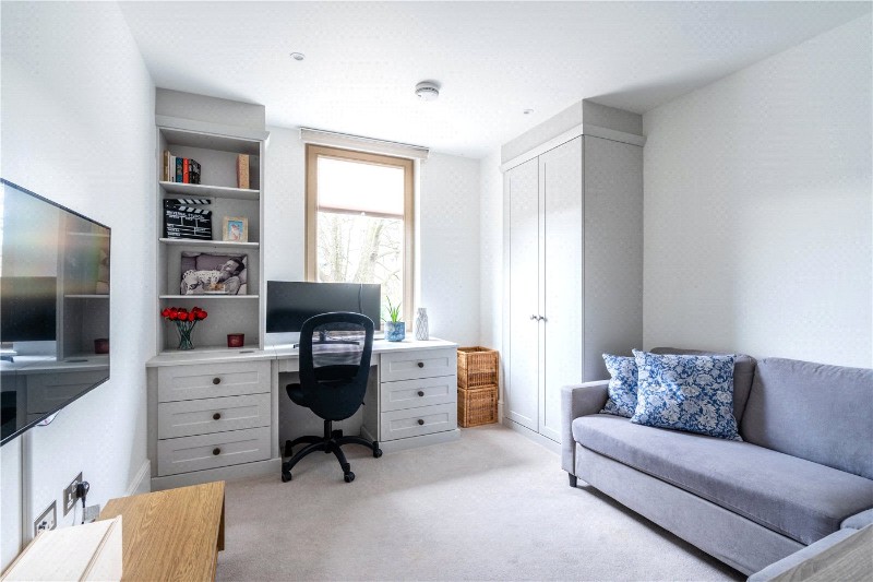 Thurlow Park Road, London, SE21