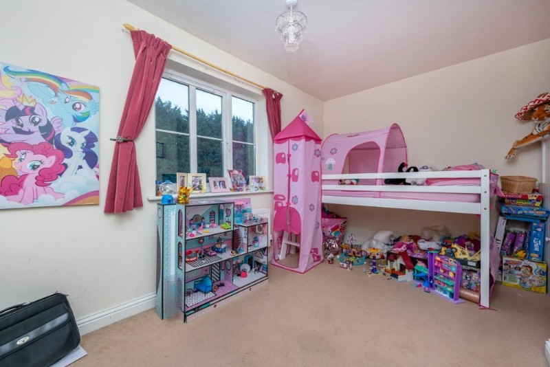 Hawk Crescent, Bourne, PE10