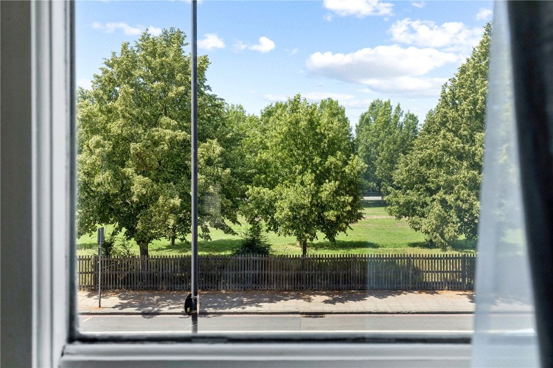 Seven Sisters Road, London, N4