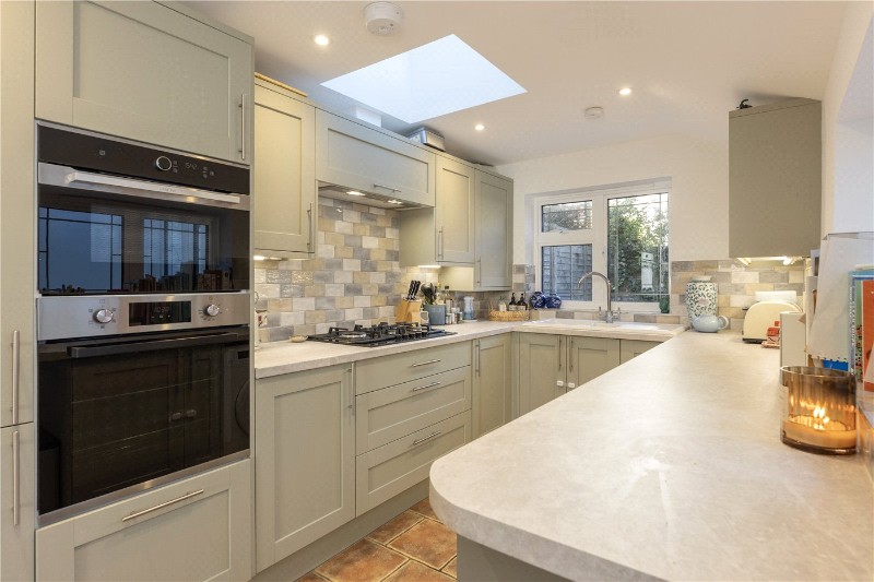 Short Road, London, W4