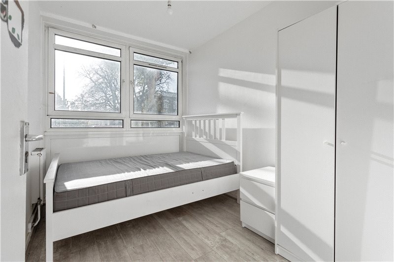 Sceaux Gardens, London, SE5