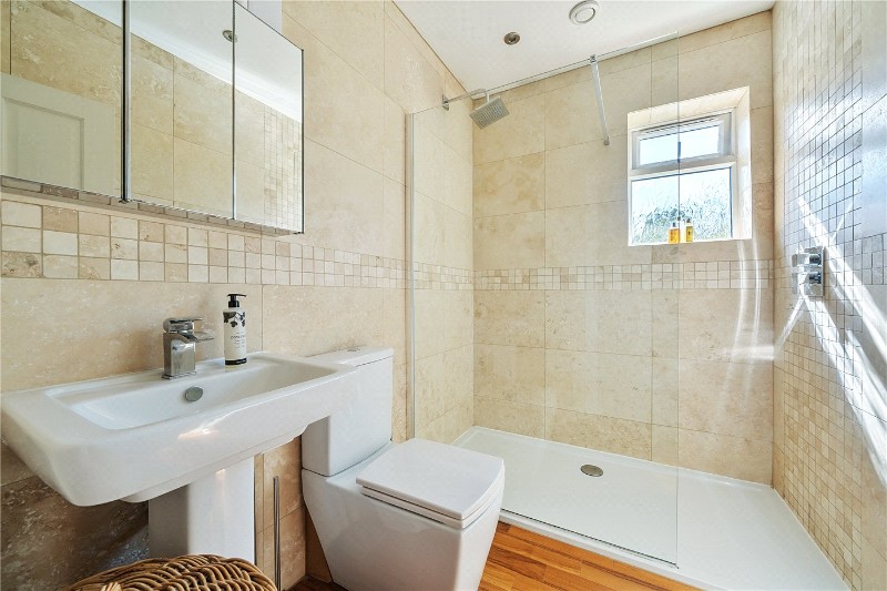 Old Compton Lane, Farnham, Surrey, GU9