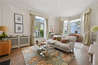 Vicarage Gardens, London, W8