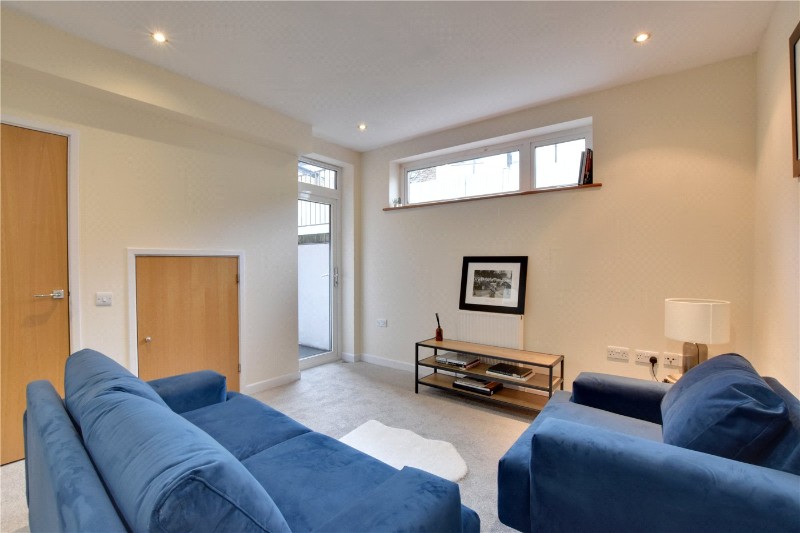 Hedgley Mews, Lee, London, SE12