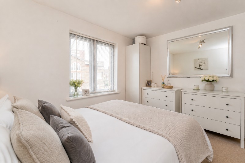 Hunt Close, London, W11