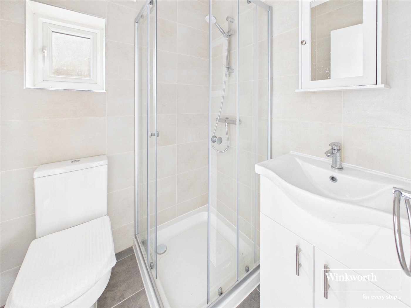 En-Suite Shower 1