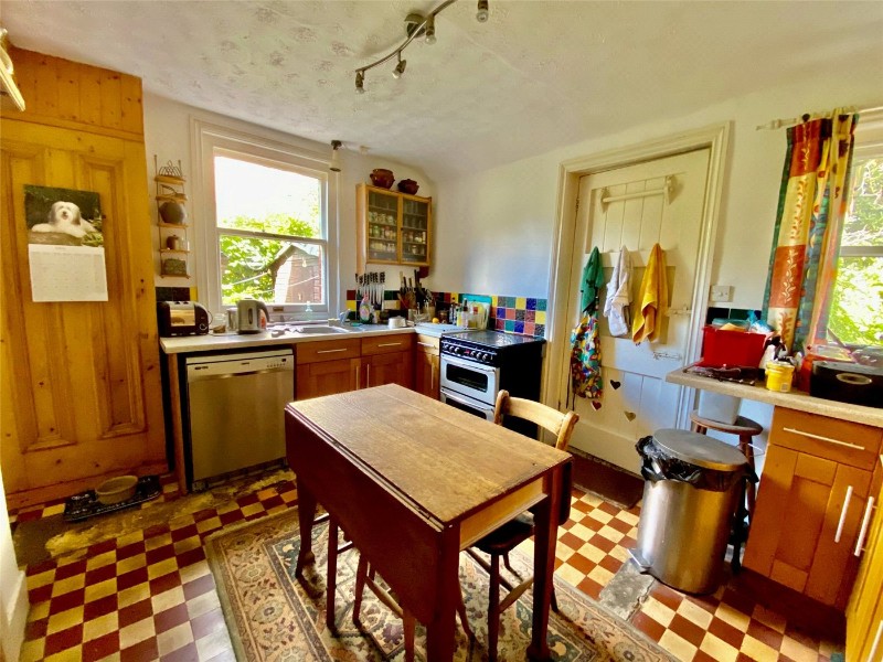 West Cliff Road, Bournemouth, BH4