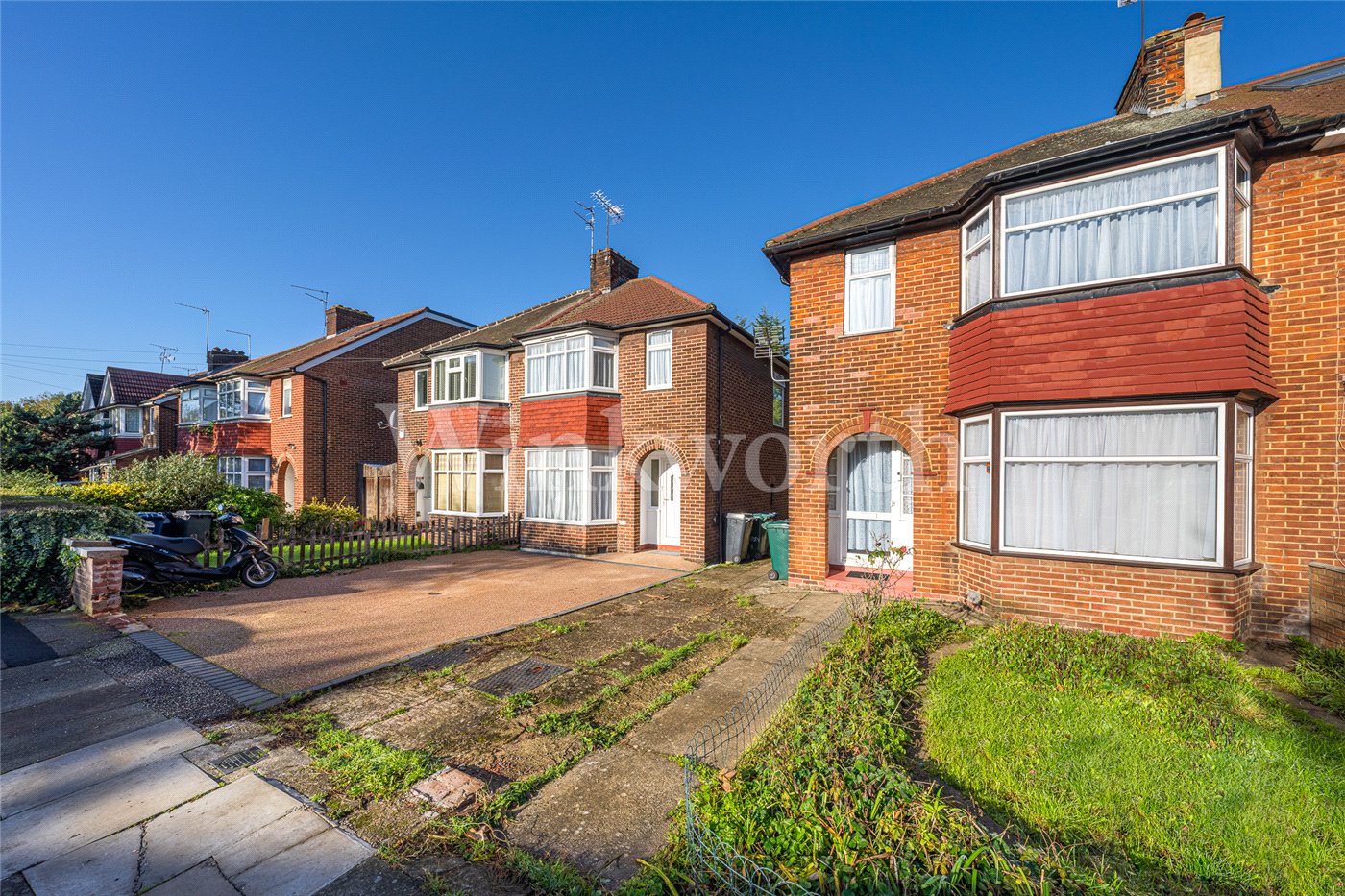 Properties for sale in Golders Green Winkworth Golders Green Estate