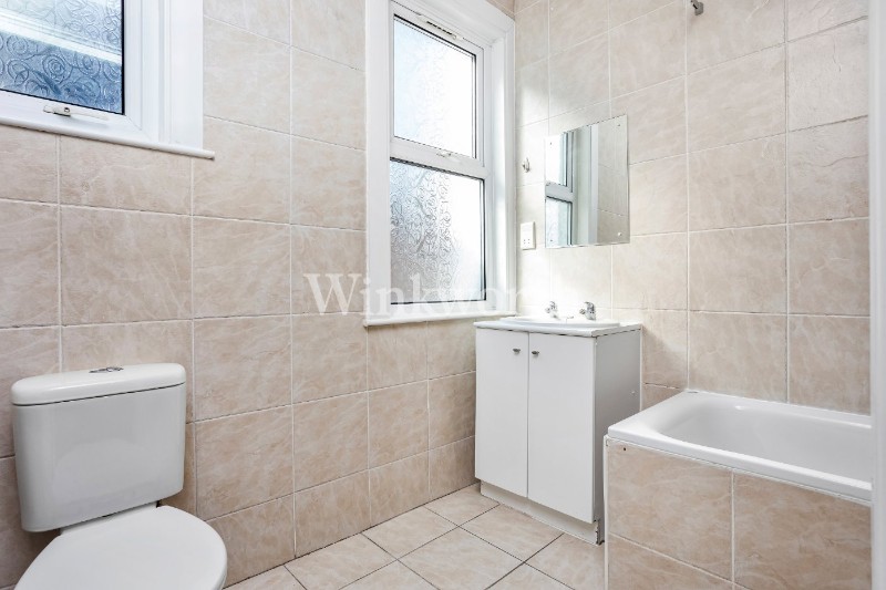 Lakeside Road, London, N13