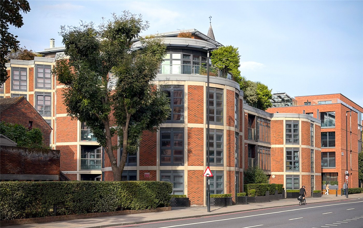 Moreton Street, London, SW1V