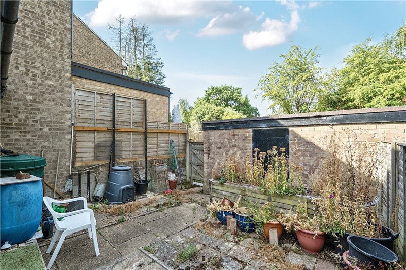 Arthur Close, Farnham, United Kingdom, GU9