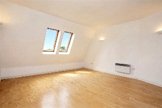 Piano Lane, Carysfort Road, London, N16