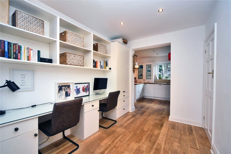 Garden Close, Banstead, Surrey, SM7