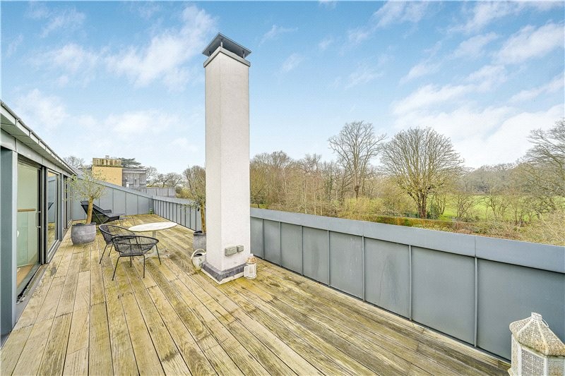 Roedean Crescent, Putney, London, SW15