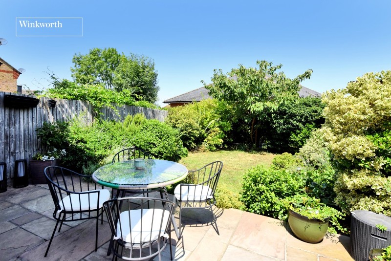 Pearing Close, Worcester Park, KT4