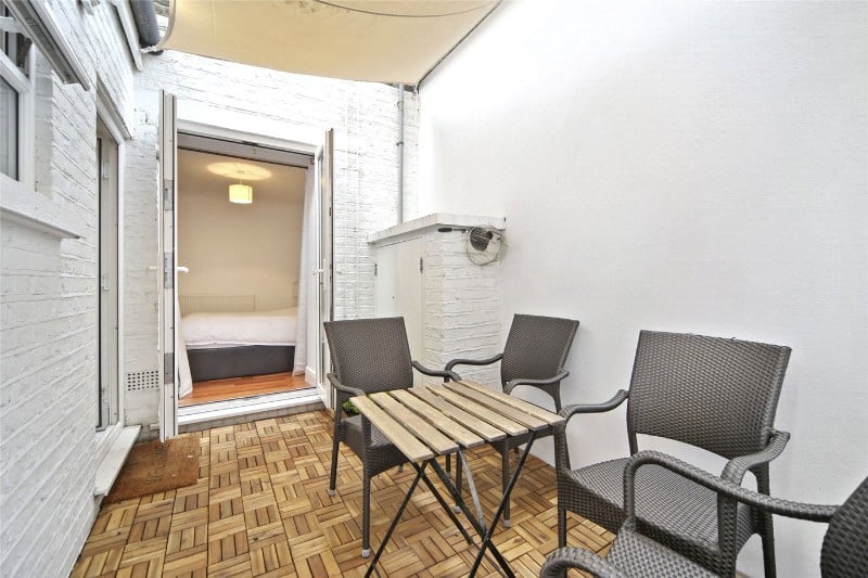 Wells Road, Shepherds Bush, London, W12