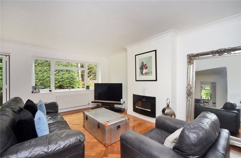 Castleton Close, Banstead, Surrey, SM7