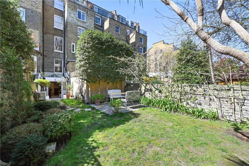 Marloes Road, London, W8
