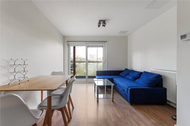 Commercial Road, London, E14