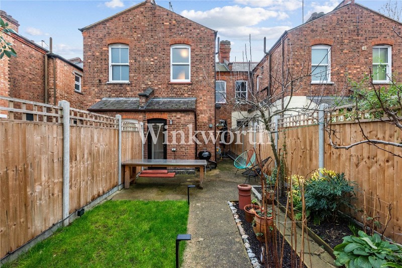 Lymington Avenue, London, N22