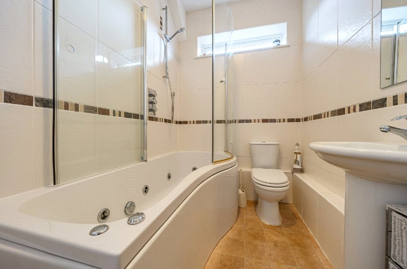 Hill View Road, Braishfield, Romsey, Hampshire, SO51