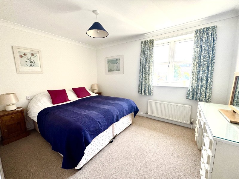 Hillcroft Close, Lymington, Hampshire, SO41