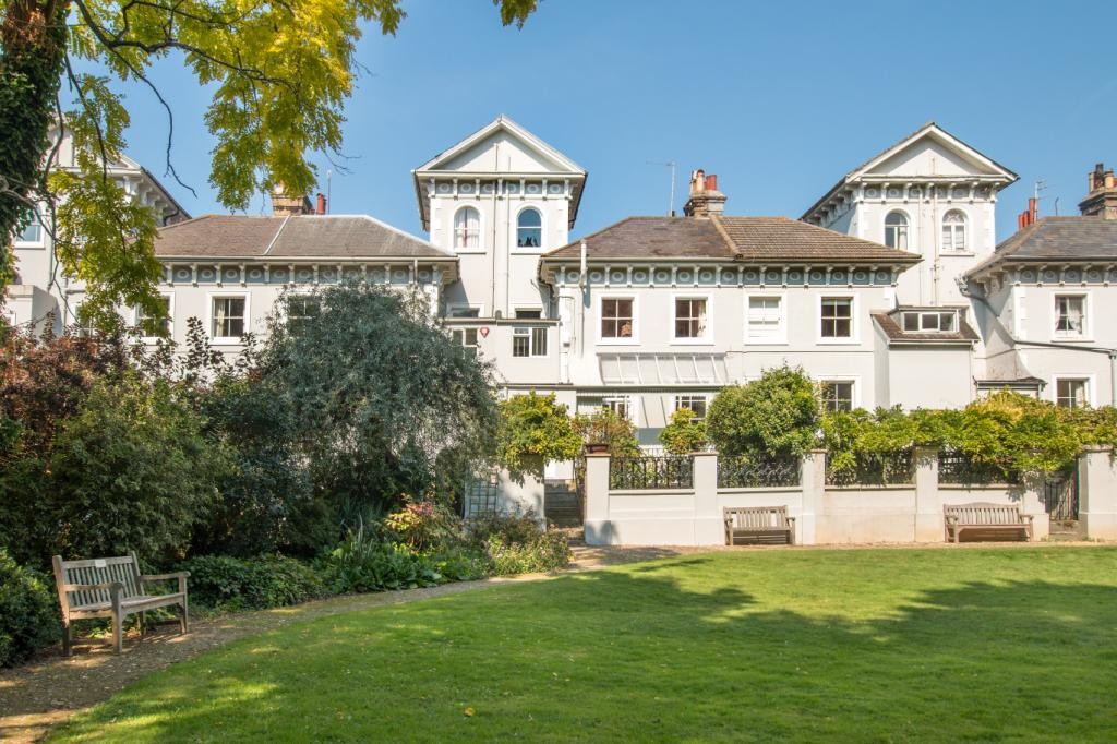 4 bedroom property for sale in Park Crescent, Brighton, East Sussex