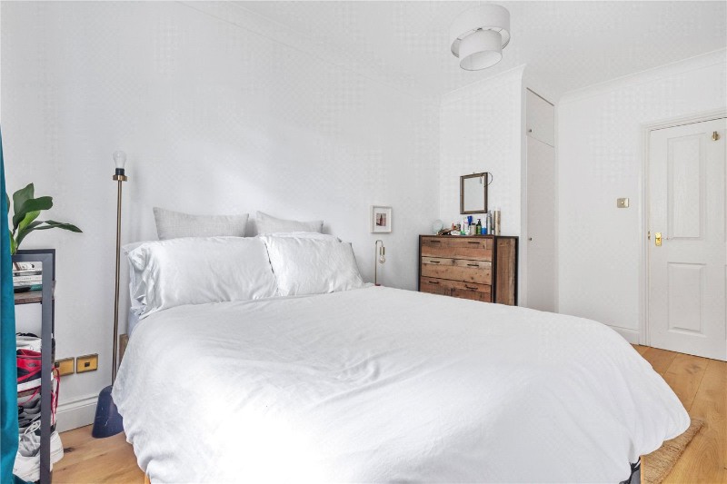 Bristowe Close, London, SW2