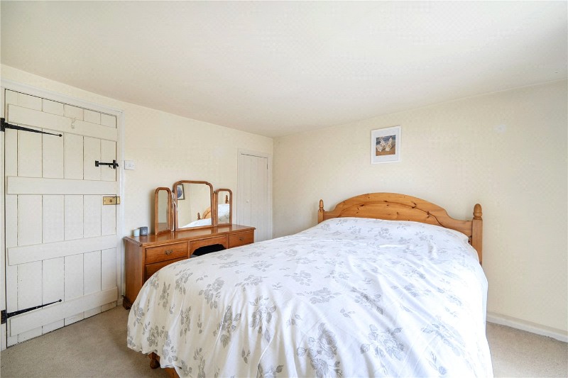 Beavers Road, Farnham, Surrey, GU9